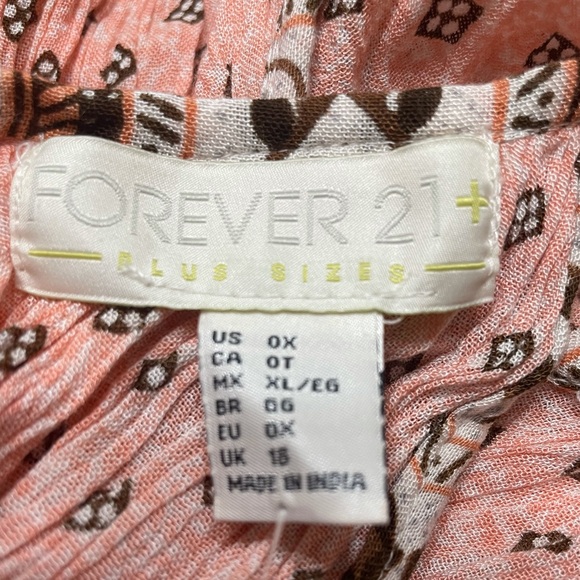 🔥FREE W/PURCHASE Forever 21+ Bandanna Cami Dress - Picture 9 of 11